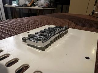 Selletas Puente Trémolo Cromadas