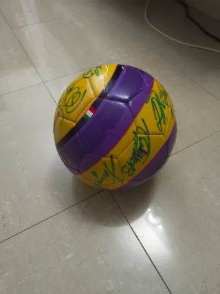 Balón Nike T90 Aerow II firmado por AS Roma 07/08