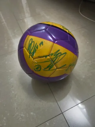 Balón Nike T90 Aerow II firmado por AS Roma 07/08
