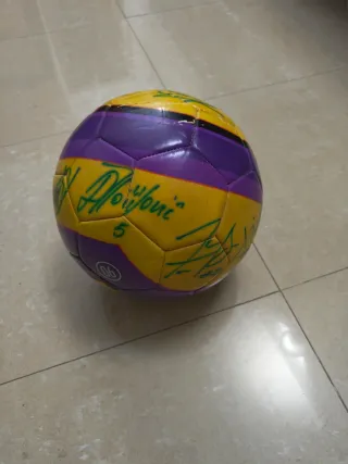 Balón Nike T90 Aerow II firmado por AS Roma 07/08