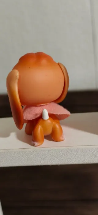 Little Pet Shop Perro Naranja Vestido Rosa