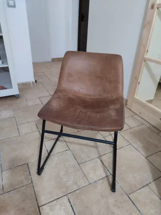 Sillas estilo industrial piel sintética y metal