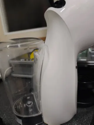 Cafetera Dolce Gusto Blanca