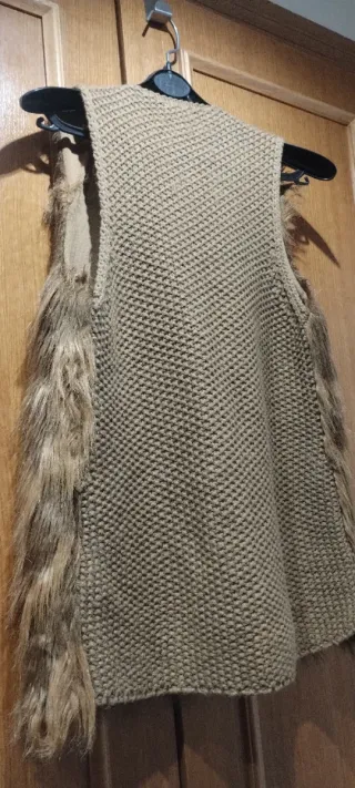 Chaleco de pelo sintético marrón talla s
