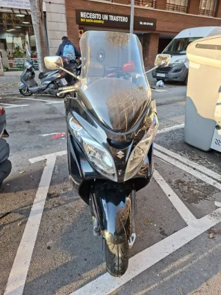 Suzuki Burgman 400 AVERIADA NEGOCIABLE