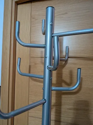 Perchero Metálico Gris 8 Ganchos