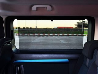 Peugeot Traveller ACTIVE 1.6 BLUEHDi 120cv LONG con CÁMARA TRASERA, PUERTAS ELÉCTRICAS...
