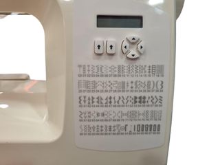 MAQUINA DE COSER SINGER C520L + ACCS + CABLE