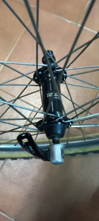 Rueda de bicicleta delantera 26"