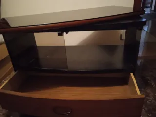 Mueble TV madera y cristal