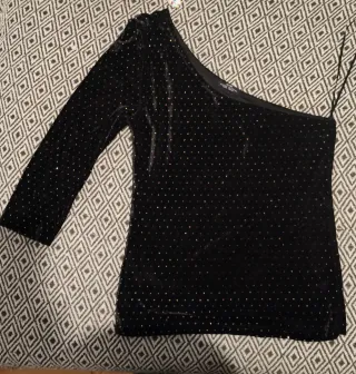 Top fiesta lentejuelas un hombro