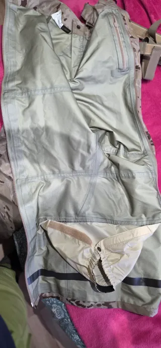 Pantalón militar Gore-Tex camuflaje