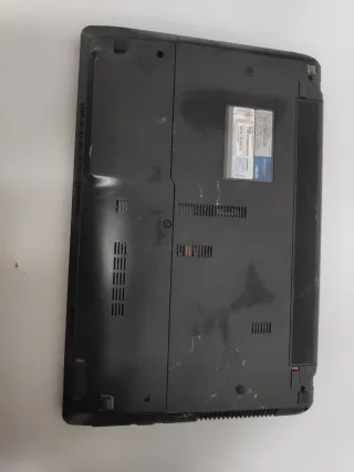 Portátil ASUS Intel Core i3