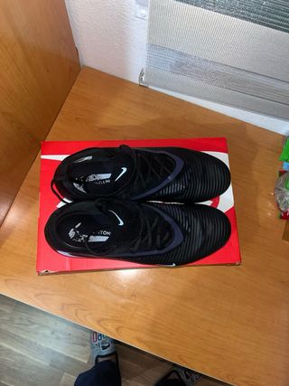 BOTA NIKE PHANTOM 6 LOW PRO FG