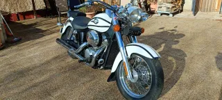 Honda Shadow 750c.c. Cruiser Blanca