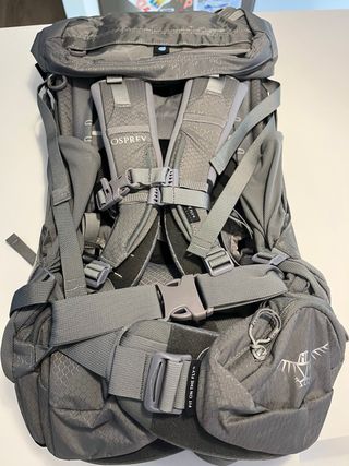 Mochila Osprey Ariel 55 Gris