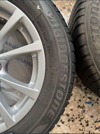 Llantas BMW F30 Bridgestone Blizzak LM001
