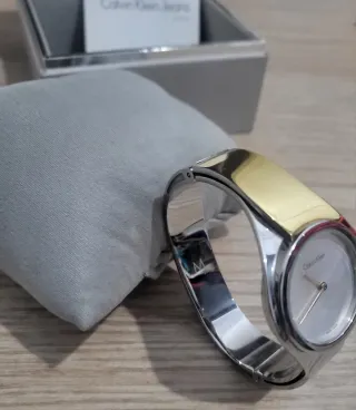 Reloj Calvin Klein Mujer Oro/Plata Nuevo