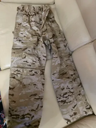 Pantalón militar árido impermeable