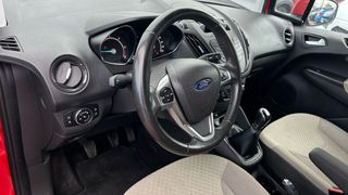 Ford Tourneo Courier 1.5TDCI 95PS TITANIUM 95 5P