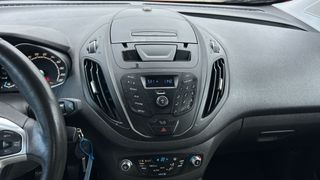 Ford Tourneo Courier 1.5TDCI 95PS TITANIUM 95 5P