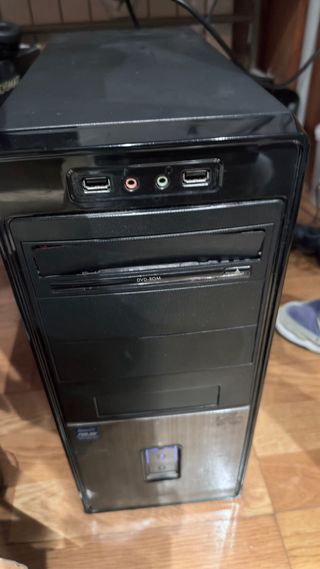 Torre PC ASUS Negra