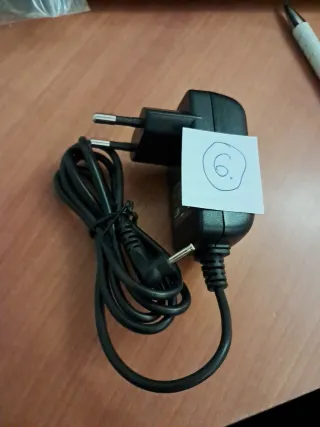 Cargador Fujia 5V 2000mA Minijack