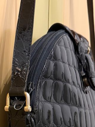 Borsetta vintage pelle nera lucida tracolla