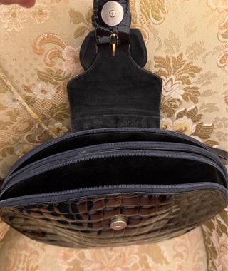 Borsetta vintage pelle nera lucida tracolla