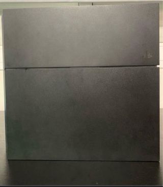 PS4 Negra + 3 Juegos