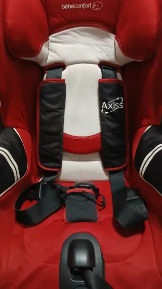 Silla de auto Bébé Confort Axiss Roja