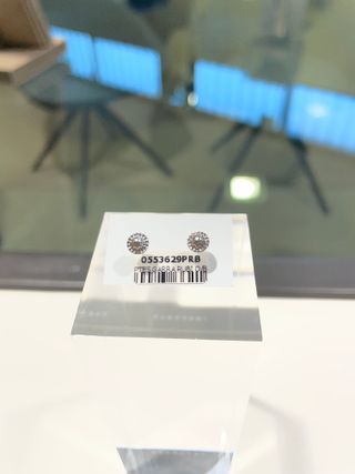 Pendientes Oro Blanco 18K con Rubí