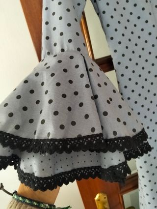 Traje Flamenca gris azulon Lunar Negro Talla 38