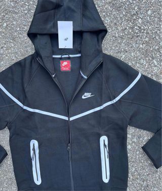Conjunto Nike Tech Negro Reflectante