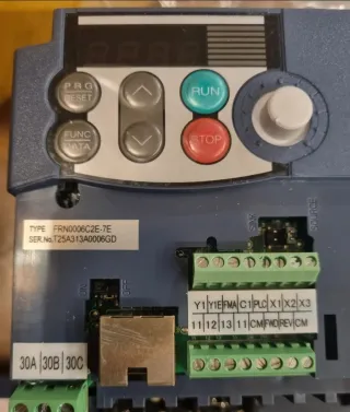 Inverter Fuji Electric FRN0006C2E-7E
