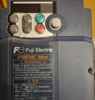 Inverter Fuji Electric FRN0006C2E-7E