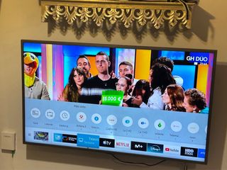 Vendo Samsung TV 43 en muy buen estado televisión.