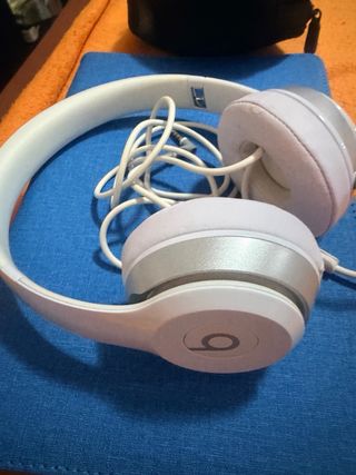 Auriculares Beats Blancos con Estuche