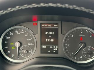 Mercedes-Benz Vito 124CDI AT 176kW Tourer Select Compacta