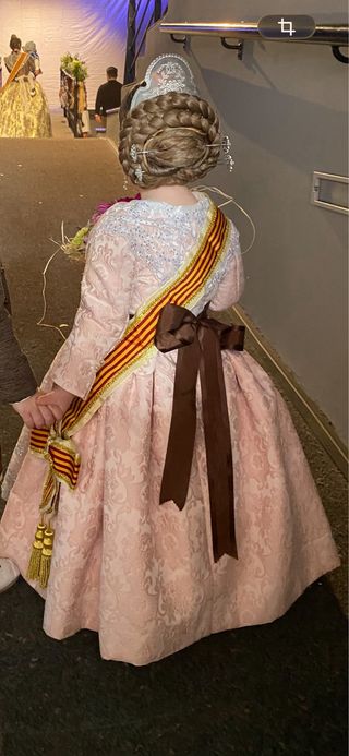 Traje de Fallera Rosa y Blanco
