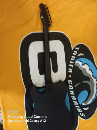 Guitarra Eléctrica Harley Benton custom