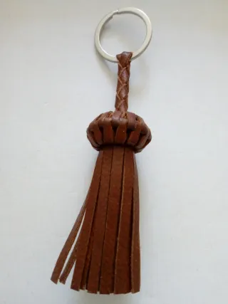 Llavero de cuero trenzado