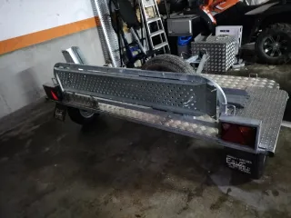 Remolque transversal para coche