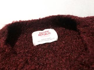 Camisola malha crop decote redondo