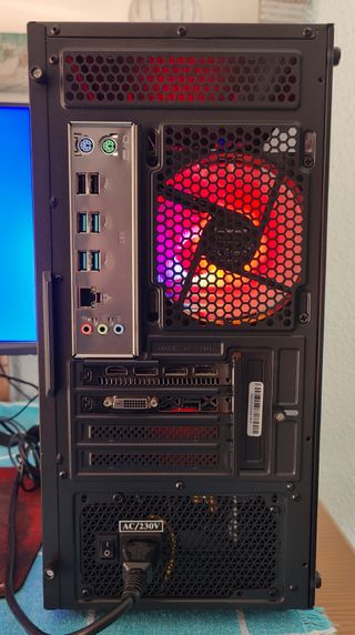 PC Gaming como NUEVO Intel RX580 32GB RAM PC-210