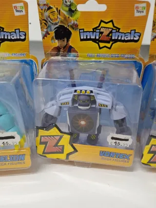 Muñecos Invizimals Mega Figures