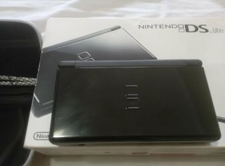 Nintendo DS Lite Nera + 6 Giochi