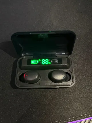 Auriculares con pantalla LED