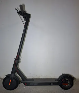 Patinete Eléctrico Xiaomi M365 Negro