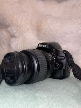 Nikon D5100 + objetivo 18-55mm 1.3 5-5.G